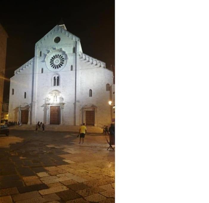 Al Vecchio Arco A Bari Vecchia Apartment Luaran gambar
